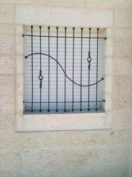 סורגים לחלון ירושלים
